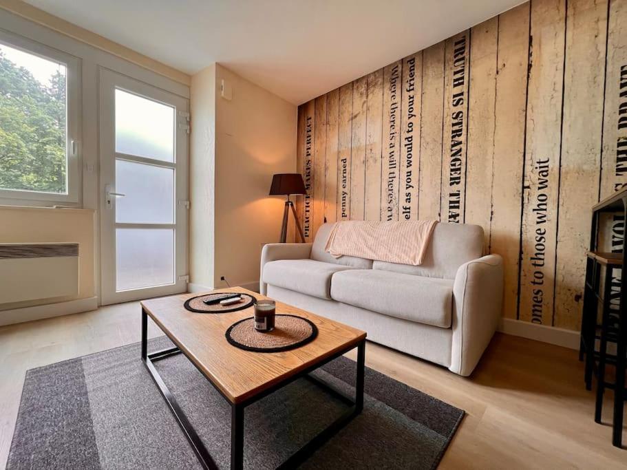 Appartement Climatise 4Prsn Au Pied De La Citadelle Besançon Esterno foto