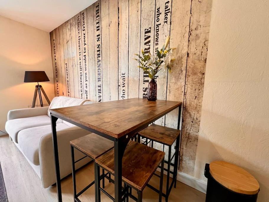 Appartement Climatise 4Prsn Au Pied De La Citadelle Besançon Esterno foto